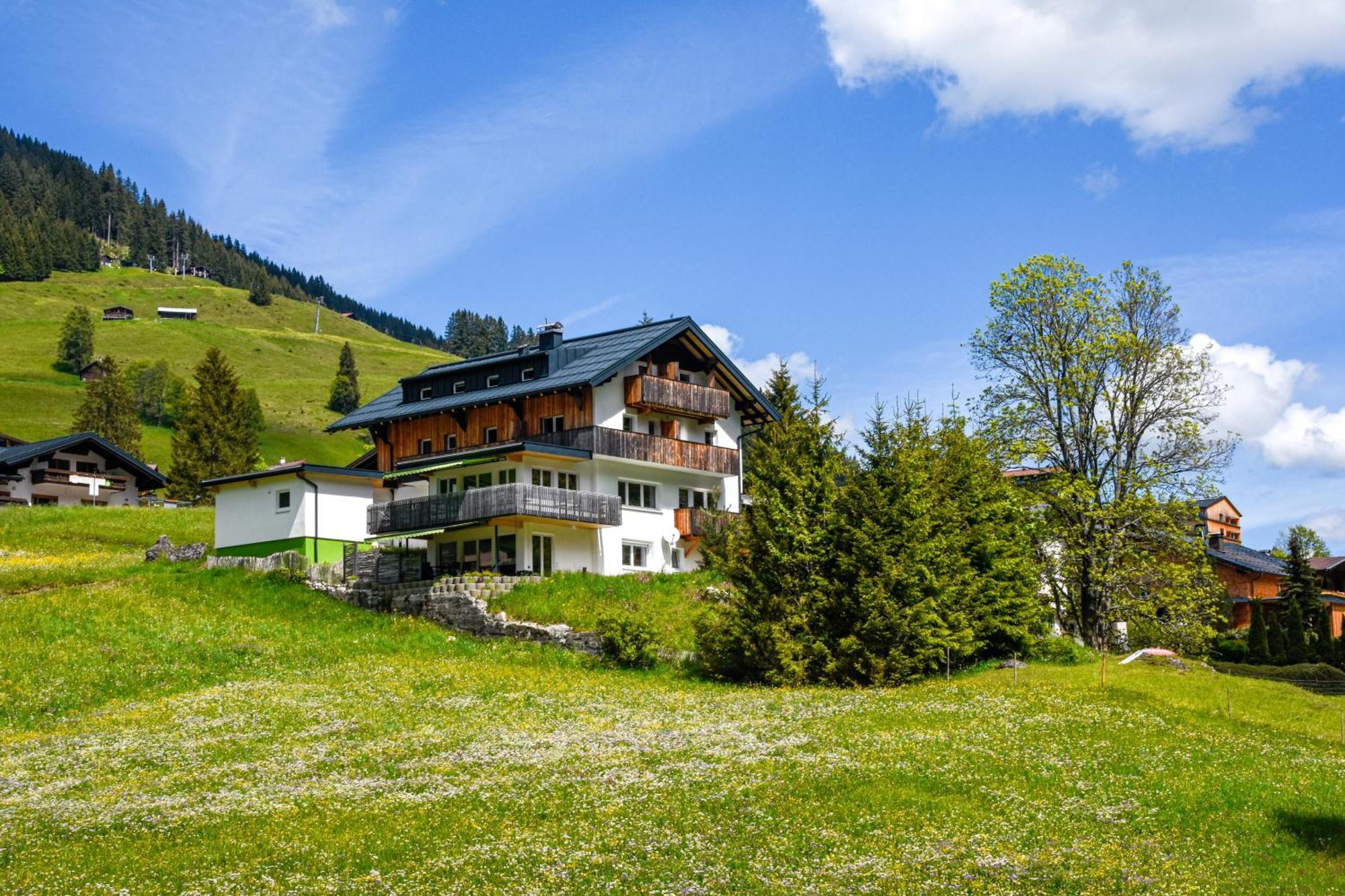 Das Kleemanns Mittelberg Luaran gambar